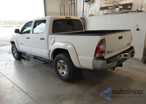 2011 Toyota Tacoma Prerunner V6 из США, поврежденный, VIN 3TMJU4GN1BM121220